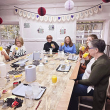 Fizz & Festive Candle Making Workshop