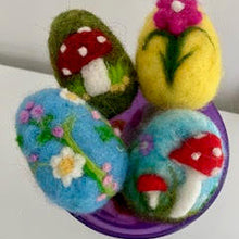 Needle Felt Easter Egg